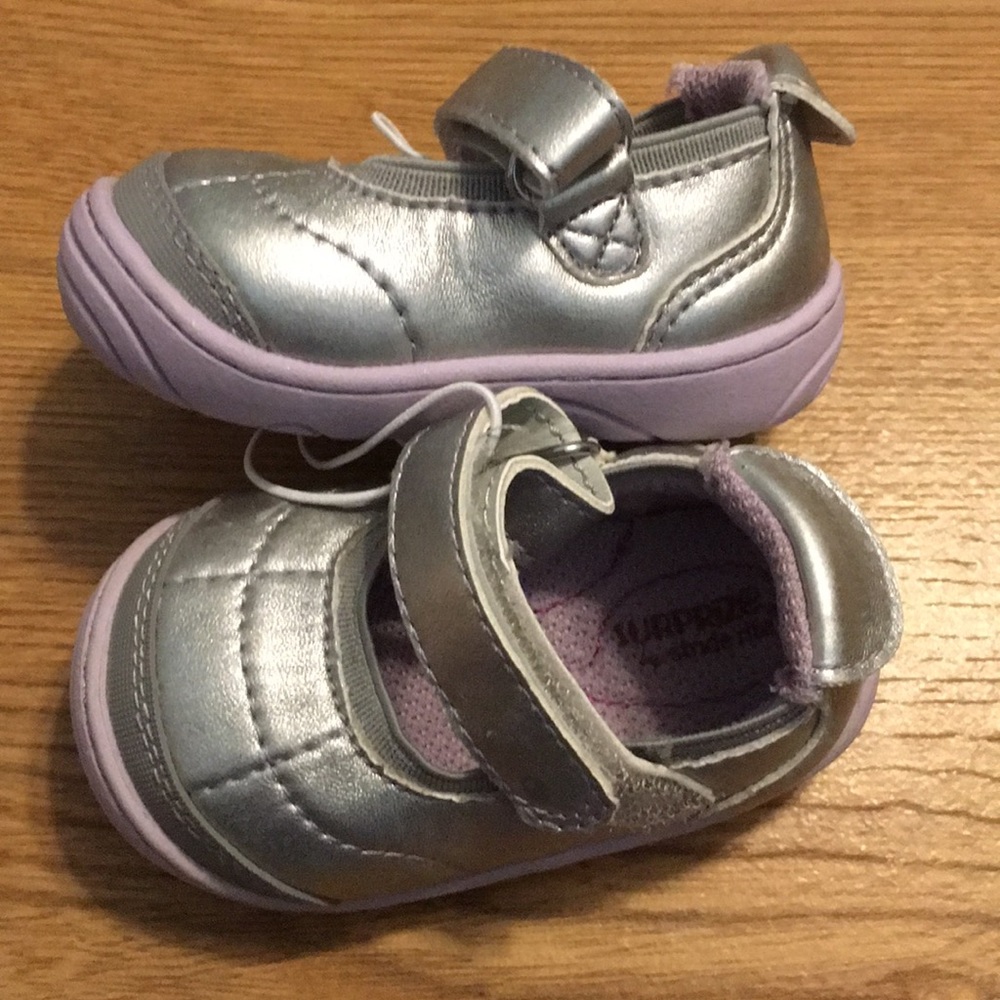 Stride Right shoes size 2!! New! Never Worn!
